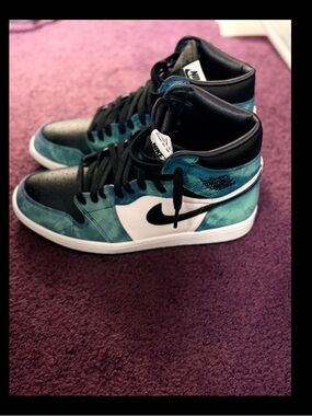 Woman’s Nike Air Jordan 1 high - Teal Black White tie-dye